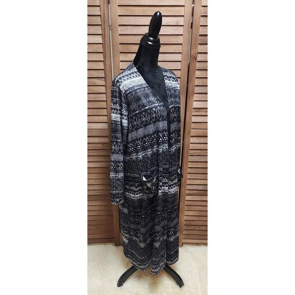 LuLaRoe Womens Cardigan Size XL Sarah Black & White Stretchy Knit Long Duster - Picture 2 of 7
